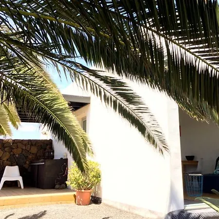 Modern Little House With Voclano View Lajares
