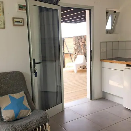 Modern Little House With Voclano View *